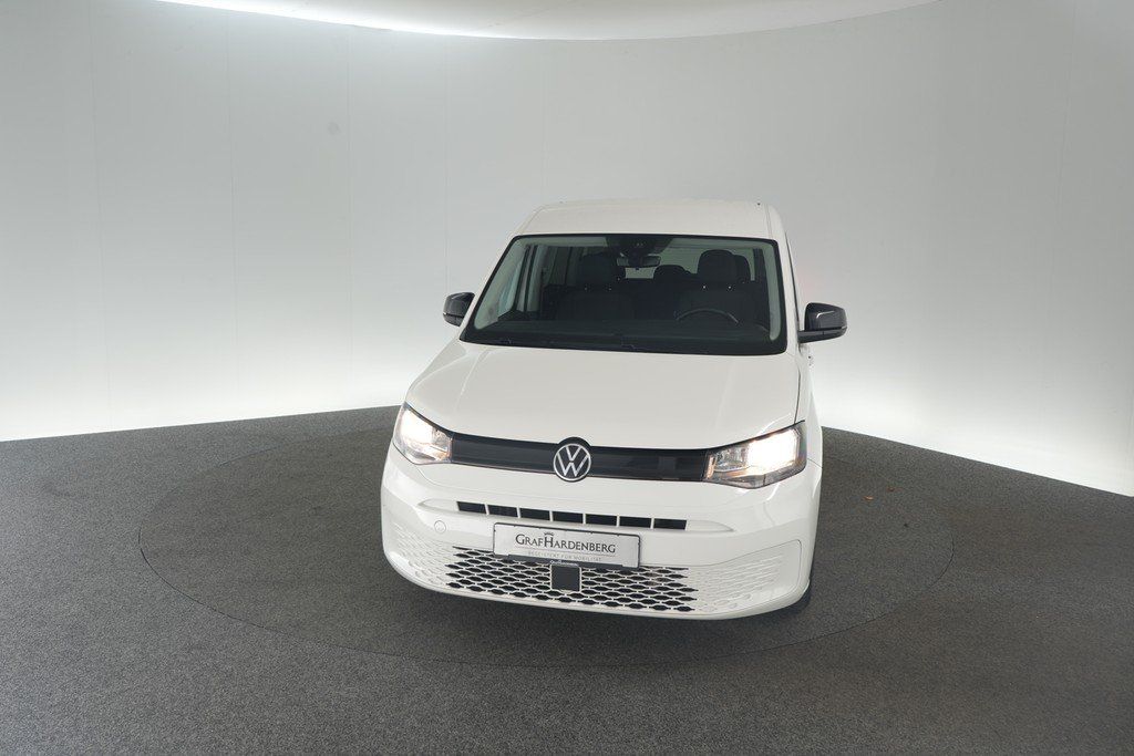 Volkswagen CADDY MAXI 2022 г. Белый, пробег 49800 км