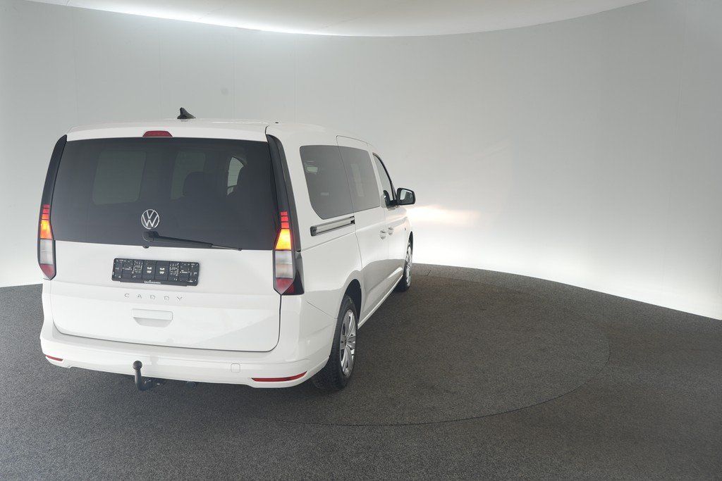 Volkswagen CADDY MAXI 2022 г. Белый, пробег 49800 км