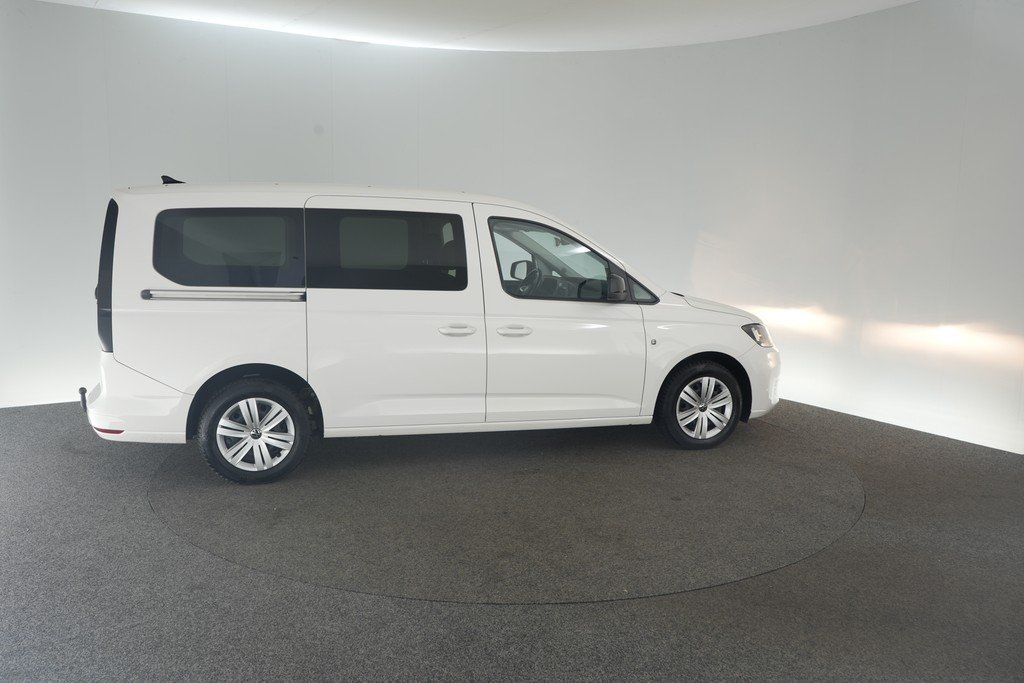Volkswagen CADDY MAXI 2022 г. Белый, пробег 49800 км