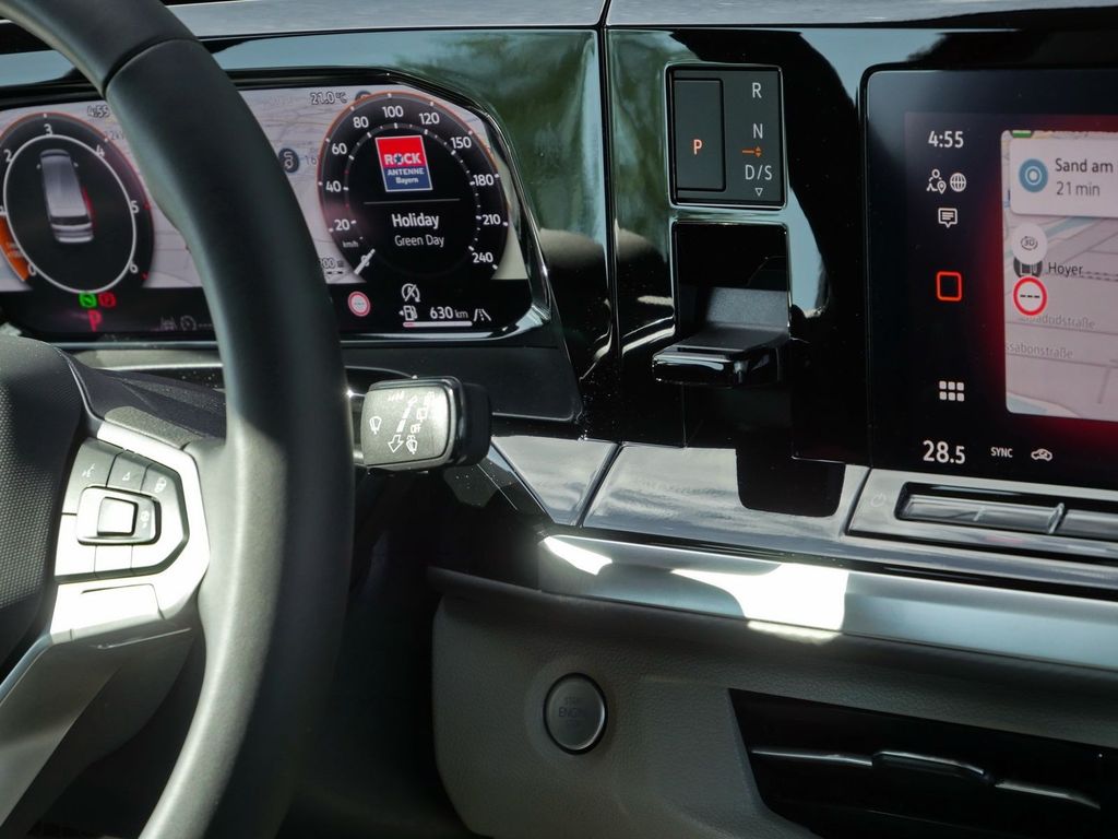 Volkswagen T7 MULTIVAN 2026 г. Серебристый, пробег 3000 км