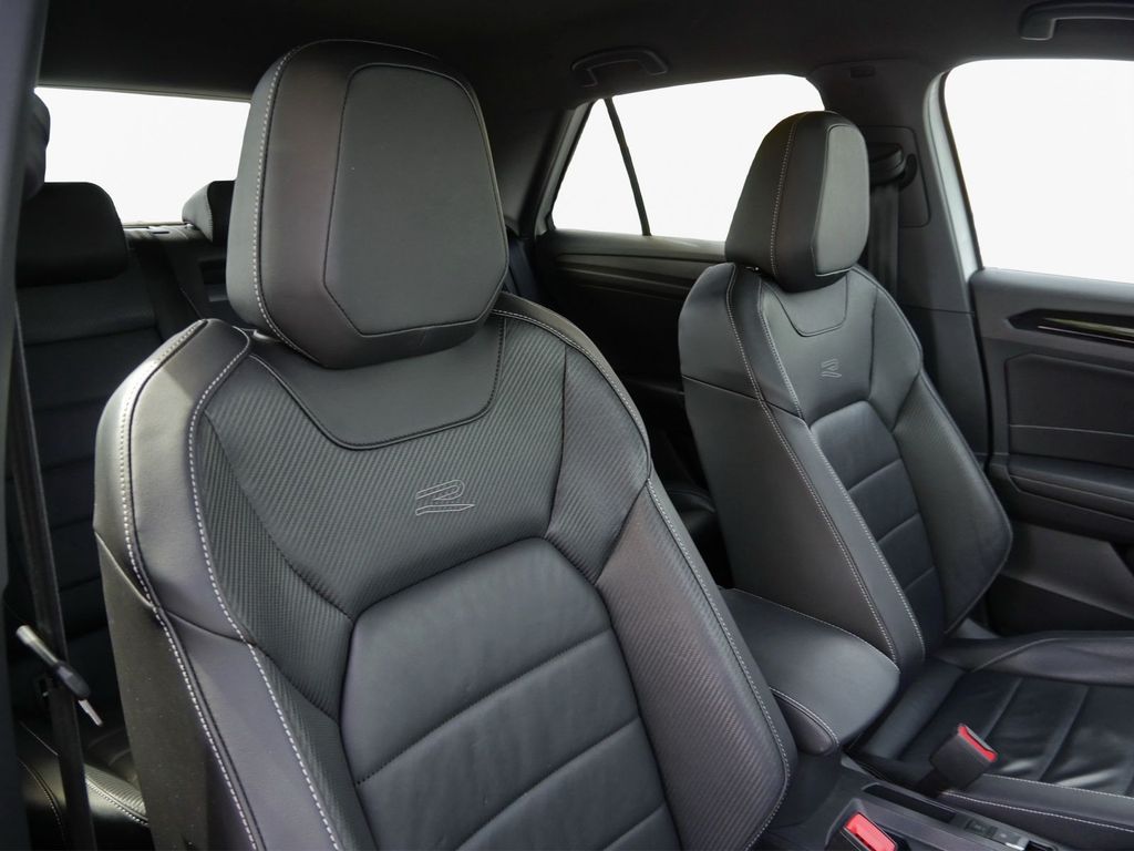 Volkswagen T-Roc 2023 г. Белый, пробег 59450 км