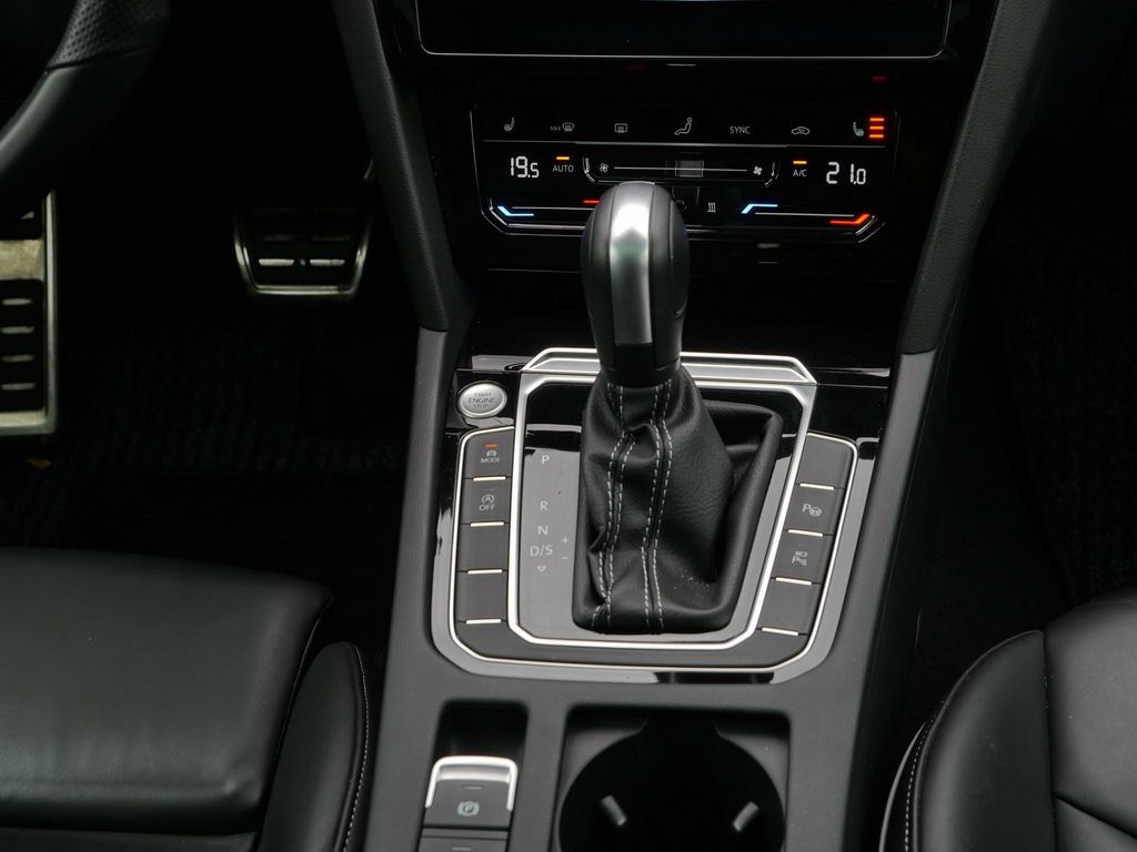 Volkswagen Arteon 2022 г. Синий, пробег 49575 км