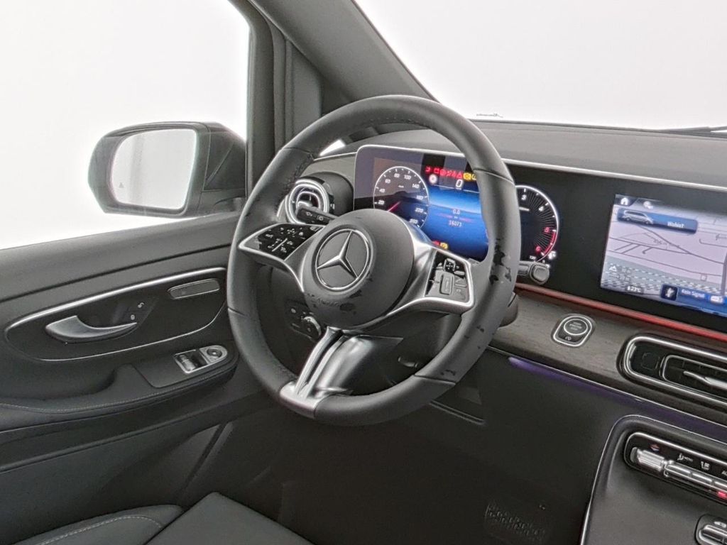 Mercedes-Benz V 250 2024 г. Чёрный, пробег 16069 км