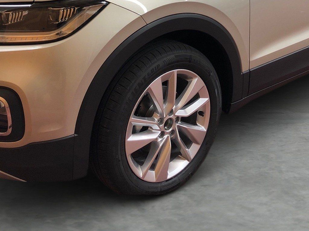 Volkswagen T-Cross 2024 г. Серый, пробег 35000 км