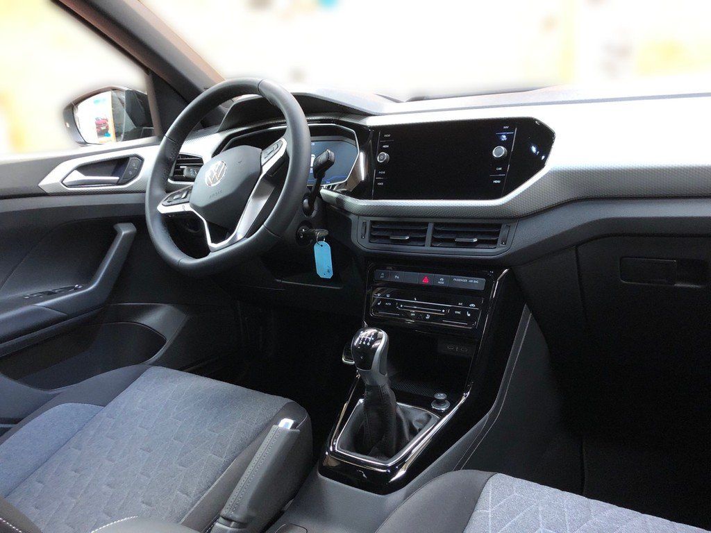 Volkswagen T-Cross 2024 г. Серый, пробег 35000 км