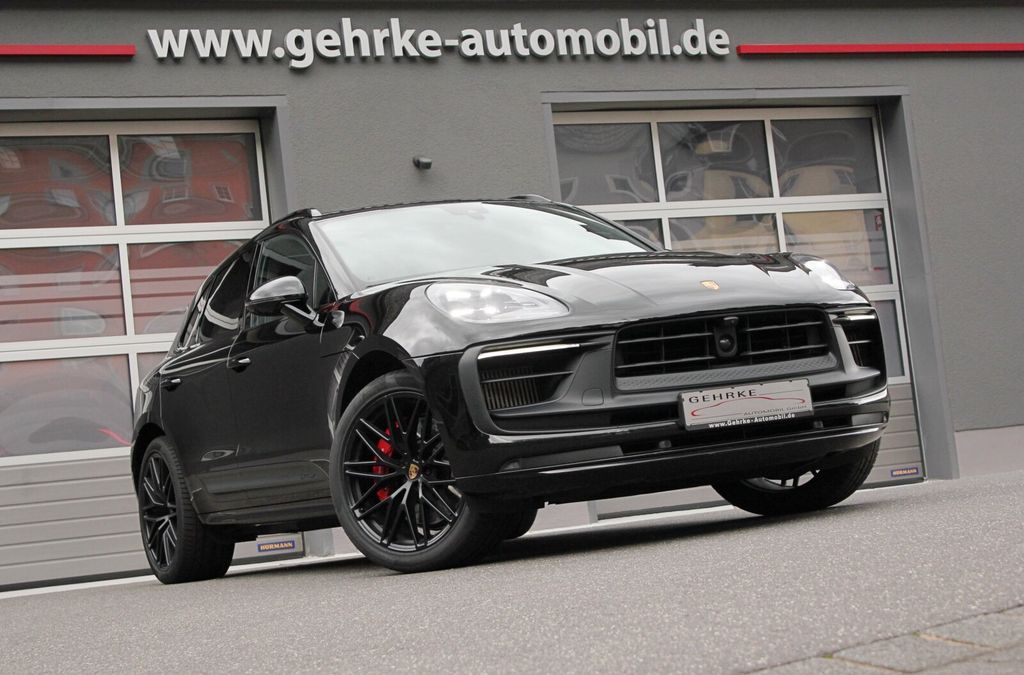 Porsche Macan 2024 г. Чёрный, пробег 57950 км