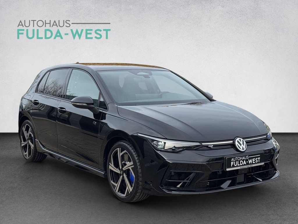 Volkswagen Golf 2026 г. Чёрный, пробег 15 км