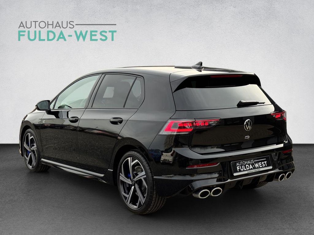 Volkswagen Golf 2026 г. Чёрный, пробег 15 км