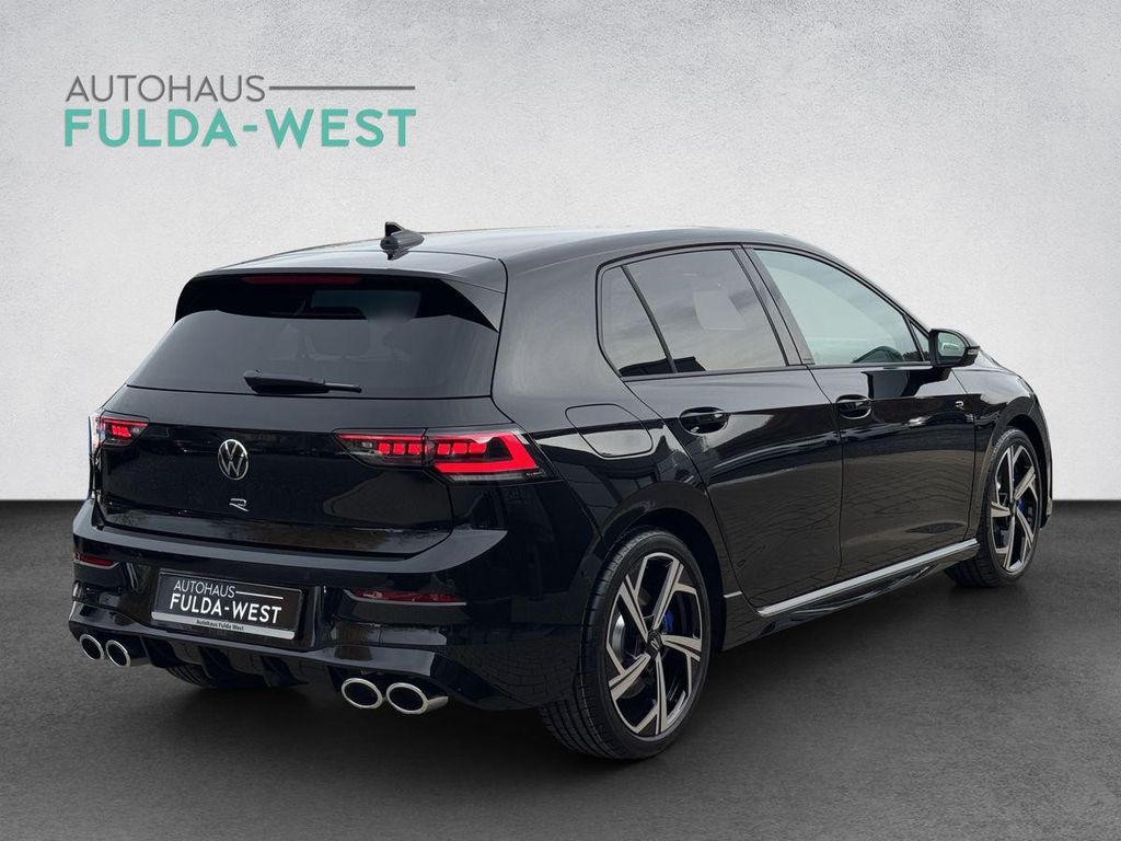 Volkswagen Golf 2026 г. Чёрный, пробег 15 км