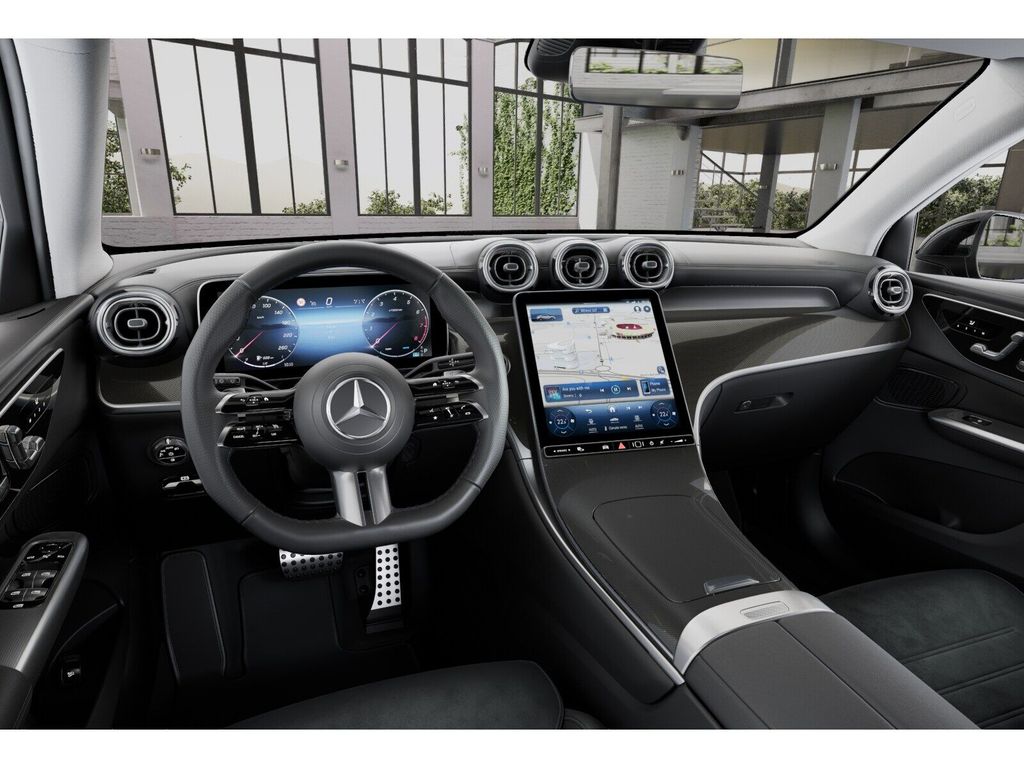 Mercedes-Benz GLC 200 2026 г. Чёрный, пробег 10794 км
