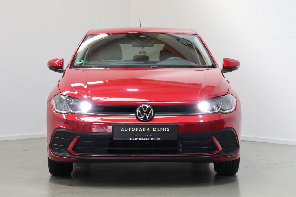 Volkswagen Polo 2022 г. Красный, пробег 33897 км