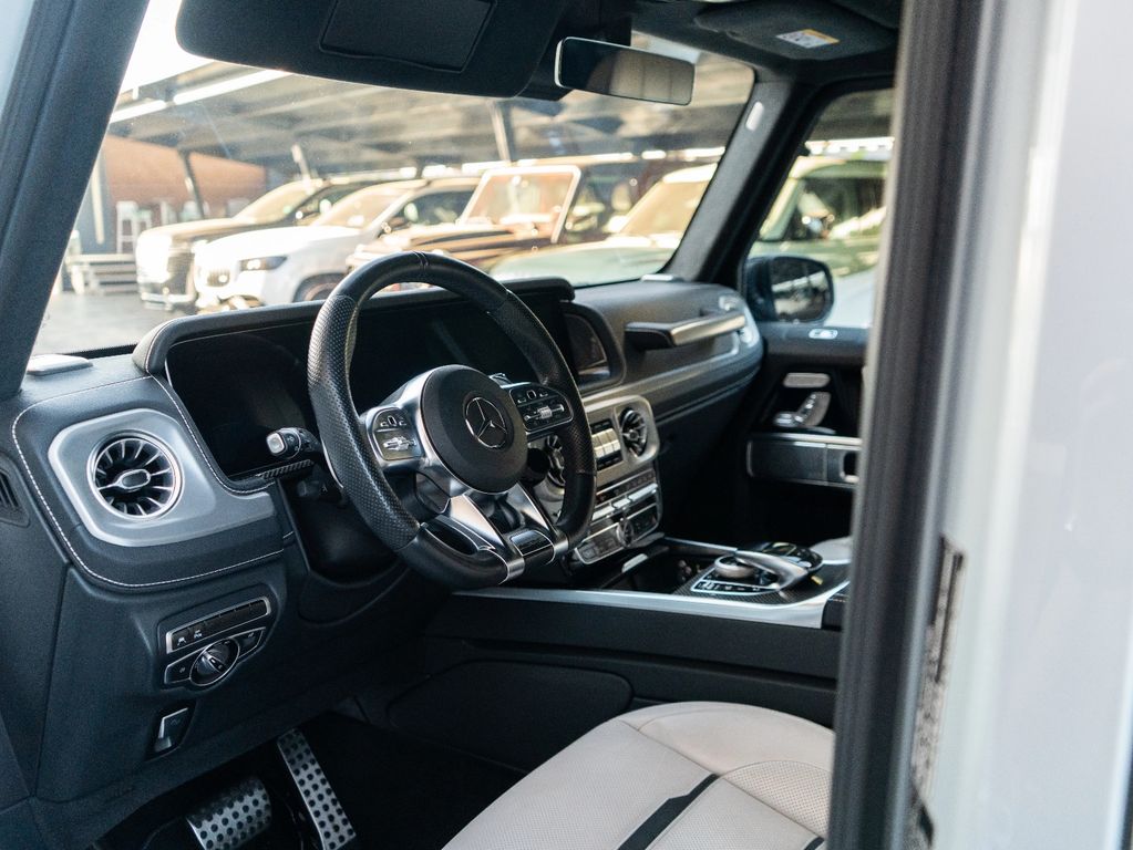 Mercedes-Benz G 63 AMG 2021 г. Серебристый, пробег 48507 км