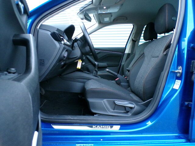 Skoda Kamiq 2022 г. Синий, пробег 48577 км