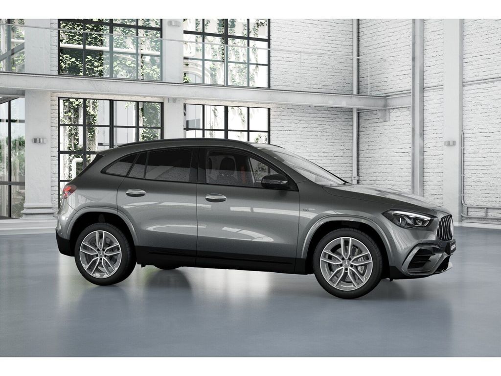 Mercedes-Benz GLA 35 AMG 2025 г. Серый, пробег 3670 км