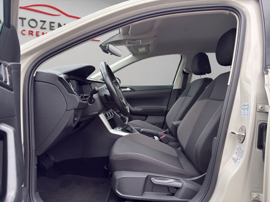 Volkswagen Taigo 2023 г. Серый, пробег 48362 км