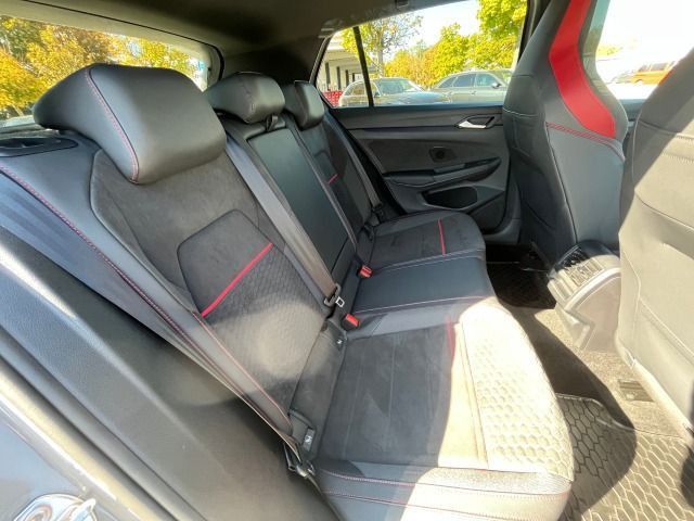 Volkswagen Golf 2023 г. Серый, пробег 50829 км