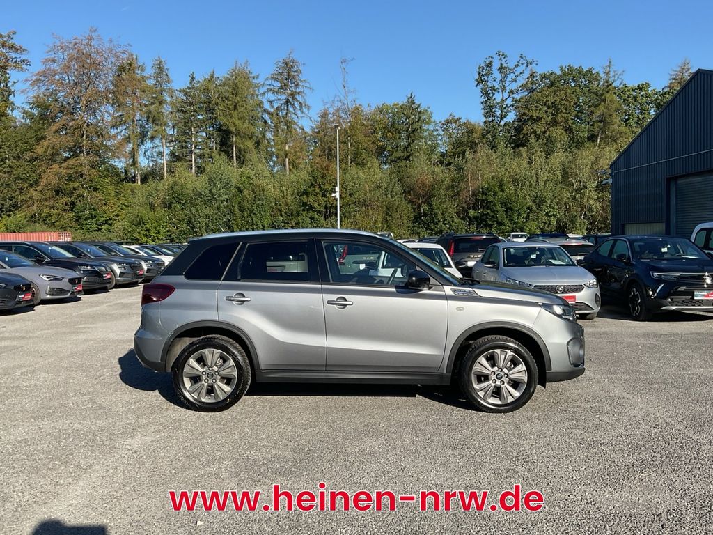 Suzuki Vitara 2022 г. Чёрный, пробег 38055 км