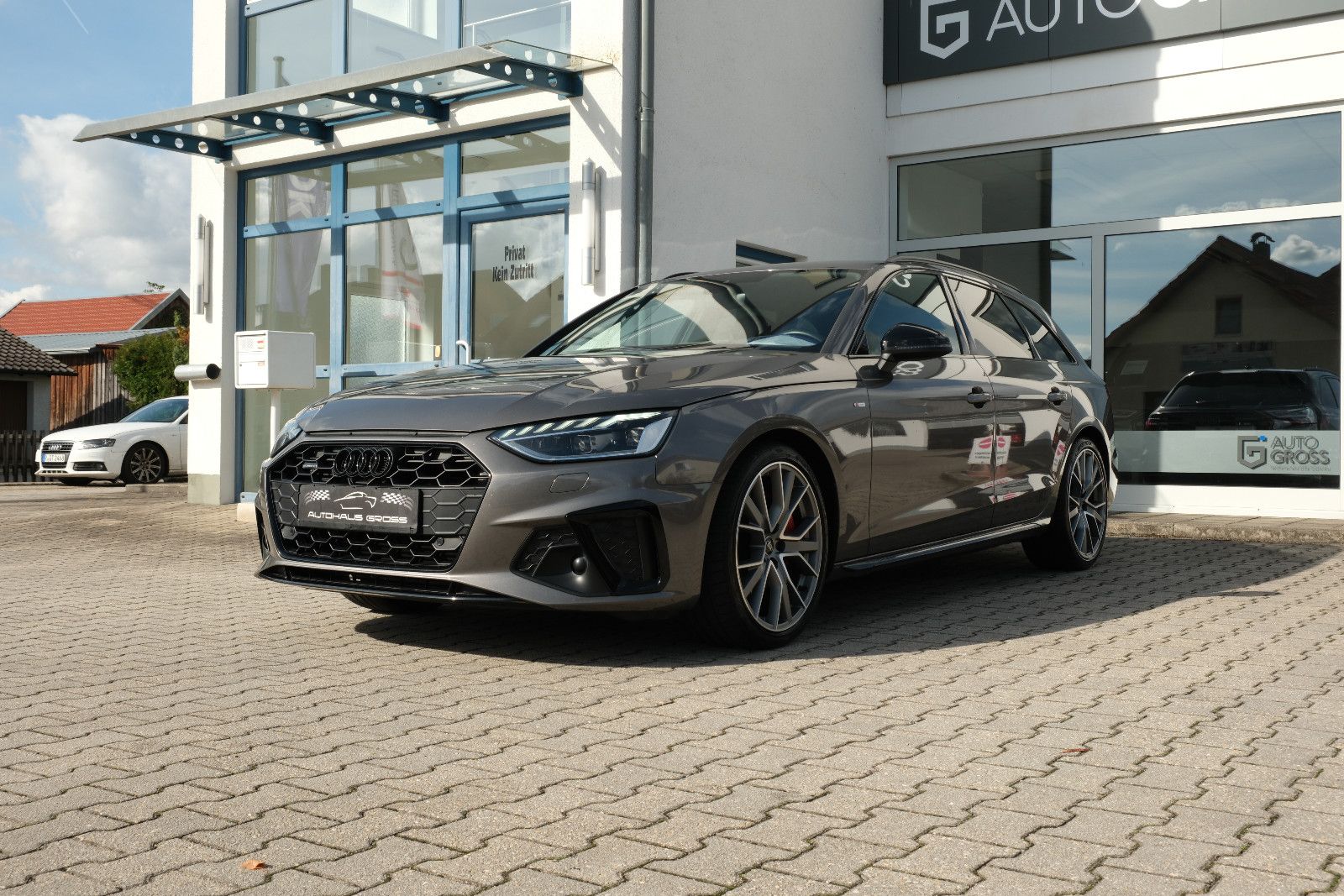 Audi A4 2022 г. Серый, пробег 58200 км