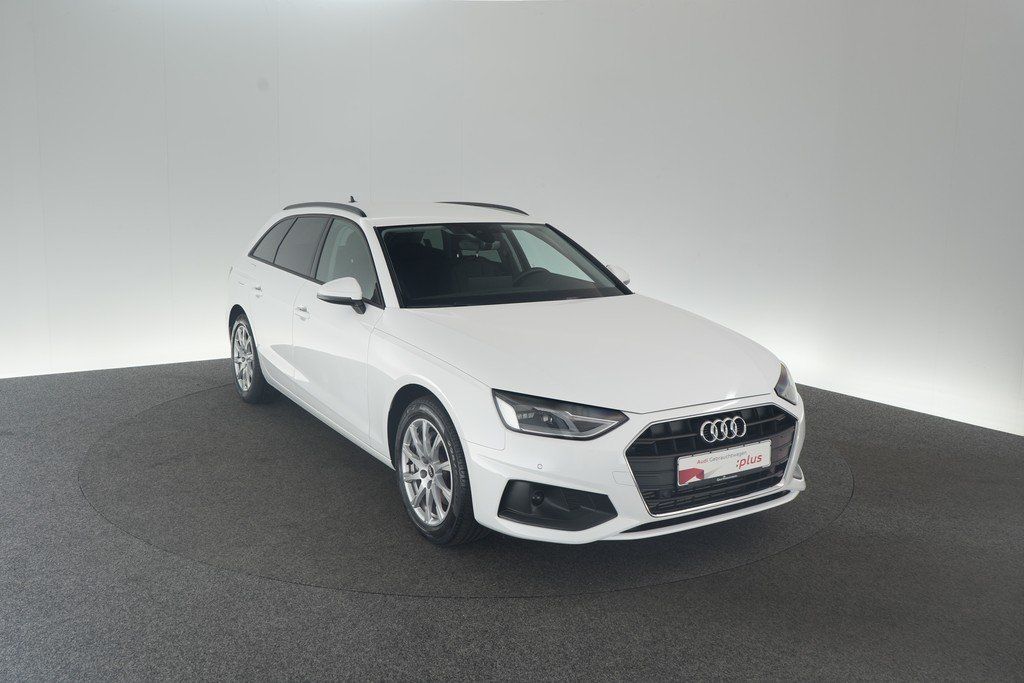 Audi A4 2023 г. Белый, пробег 35300 км