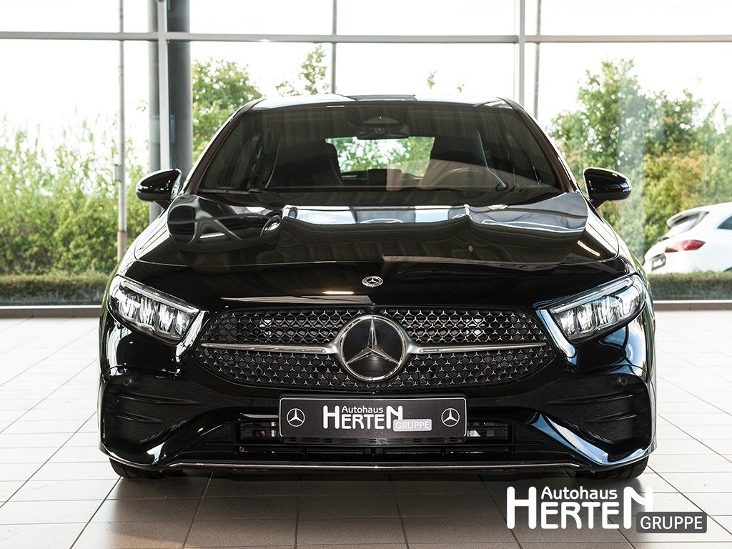 Mercedes-Benz A 200 2025 г. Чёрный, пробег 26984 км