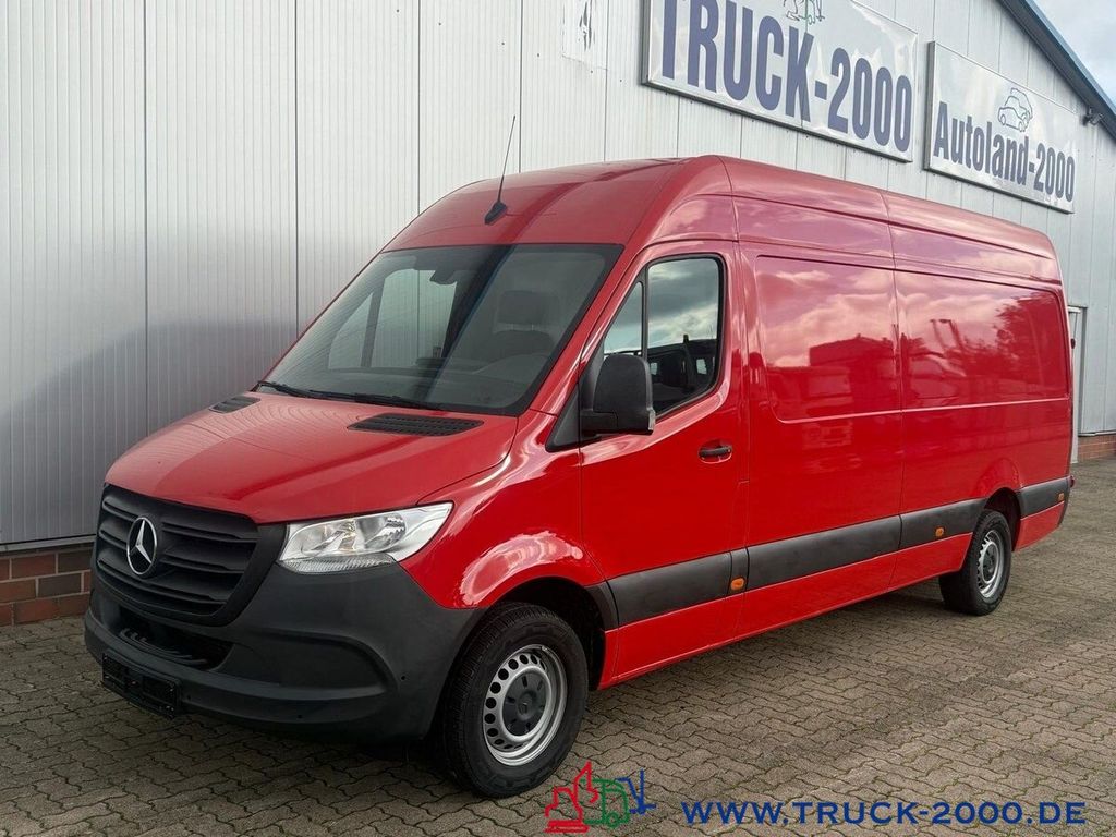 Mercedes-Benz SPRINTER 2021 г. Красный, пробег 59502 км
