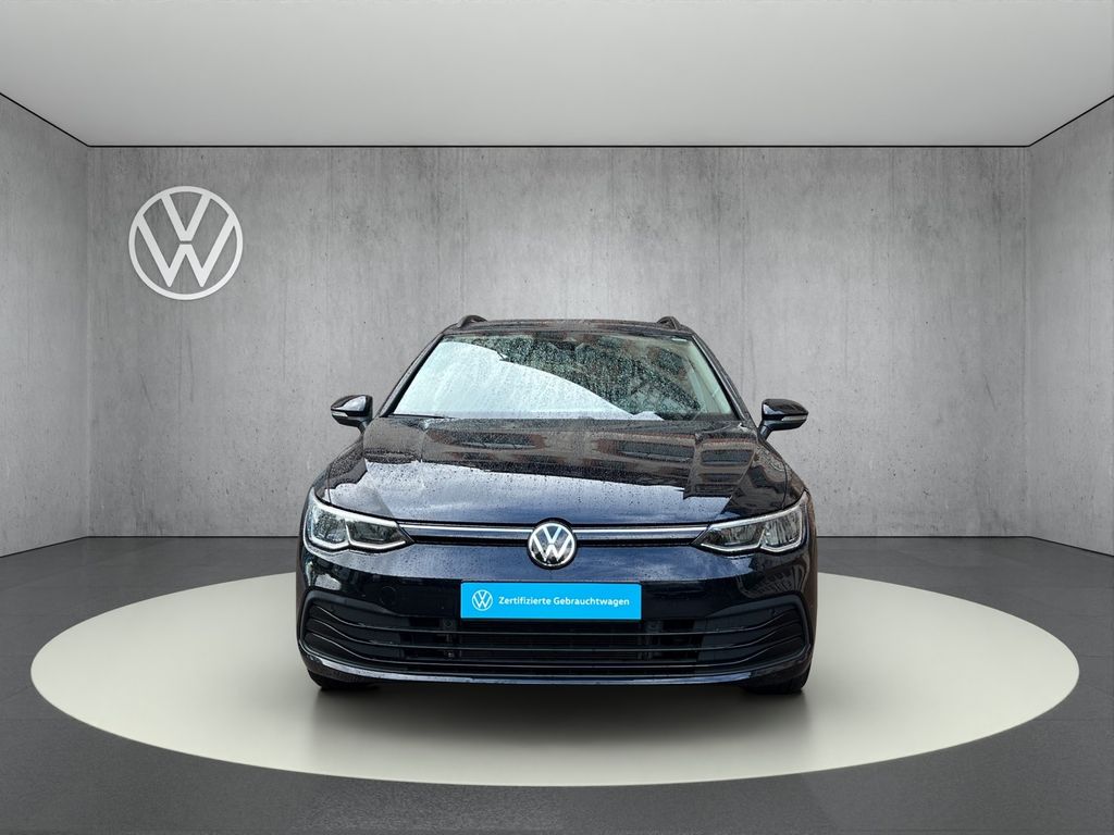 Volkswagen Golf 2023 г. Чёрный, пробег 56525 км