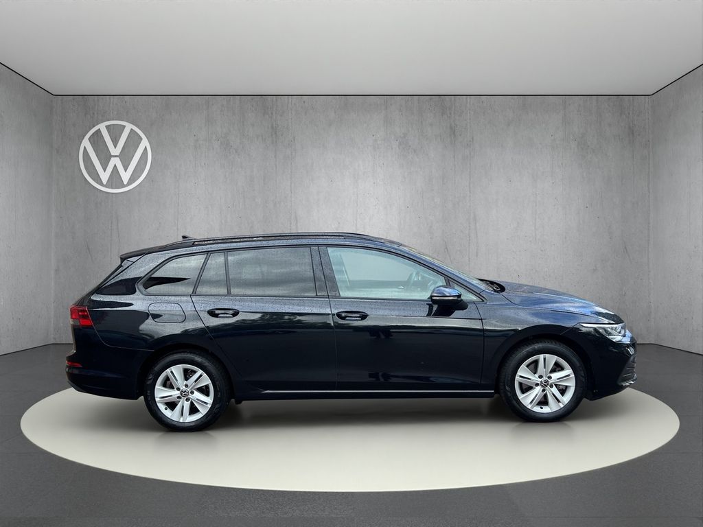 Volkswagen Golf 2023 г. Чёрный, пробег 56525 км