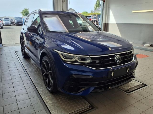 Volkswagen Tiguan 2023 г. Синий, пробег 47330 км