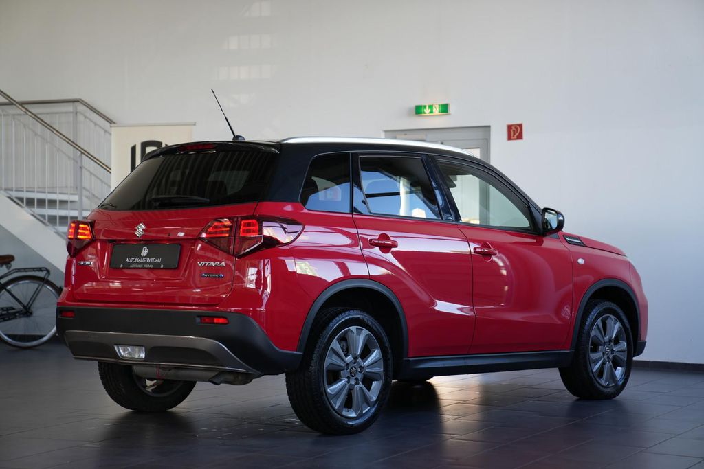 Suzuki Vitara 2022 г. Красный, пробег 41247 км