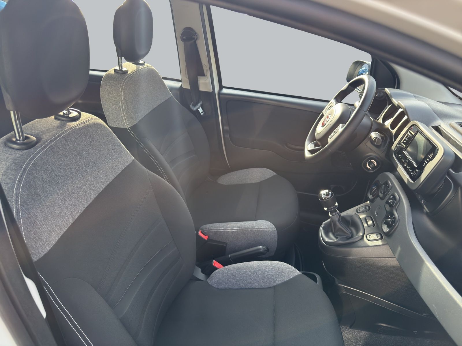 Fiat Panda 2023 г. Белый, пробег 53520 км