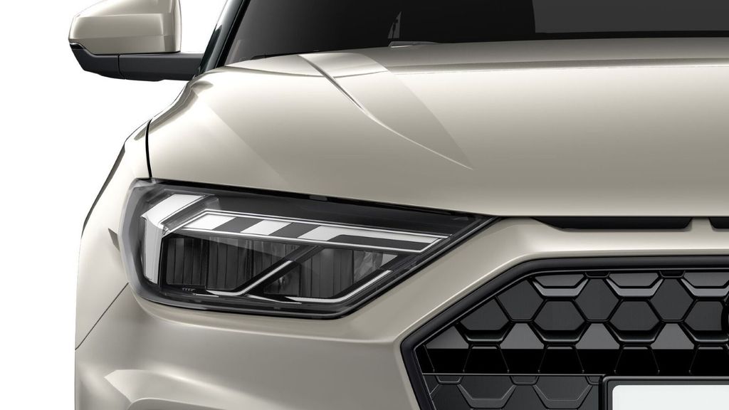 Audi A1 2023 г. Серый, пробег 21028 км