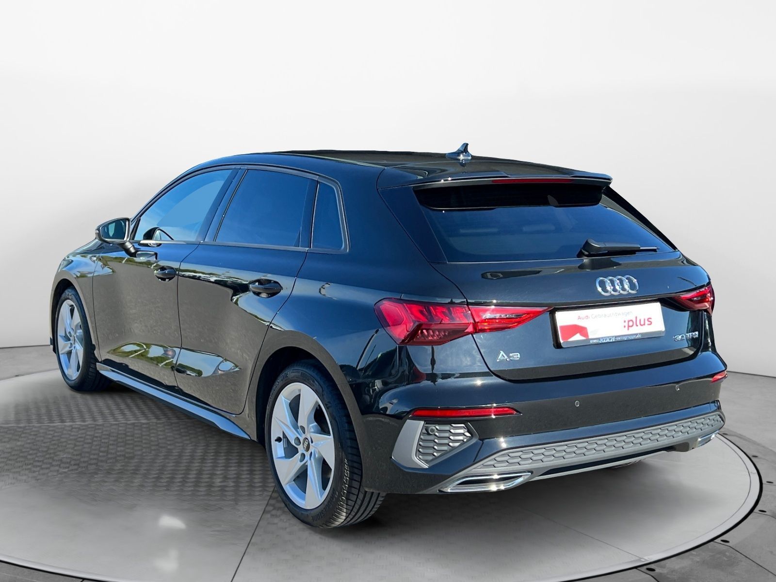 Audi A3 2023 г. Чёрный, пробег 22000 км