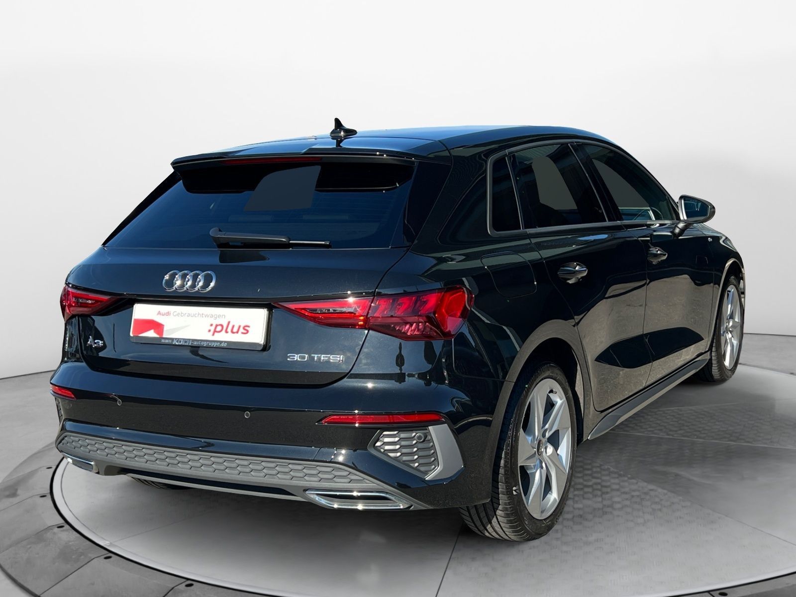 Audi A3 2023 г. Чёрный, пробег 22000 км