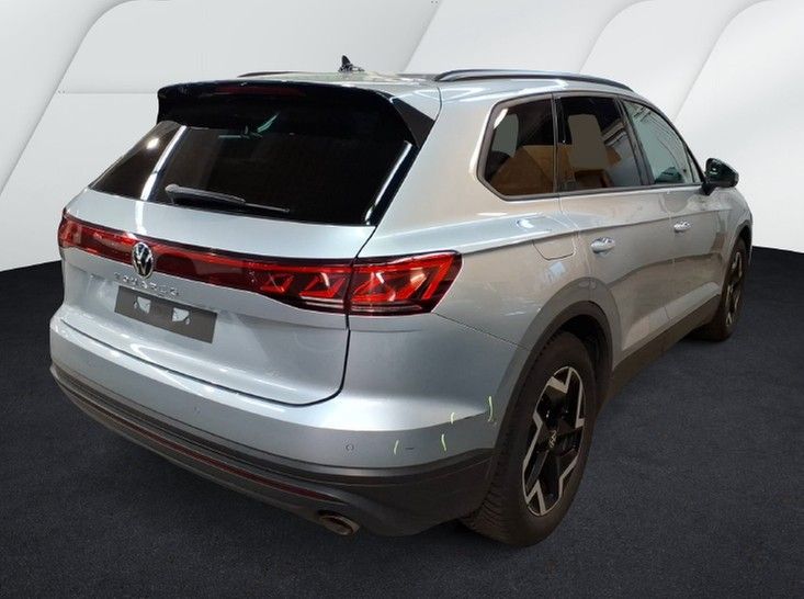 Volkswagen Touareg 2026 г. Серебристый, пробег 26630 км
