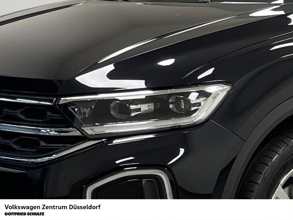 Volkswagen T-Roc 2023 г. Чёрный, пробег 33851 км