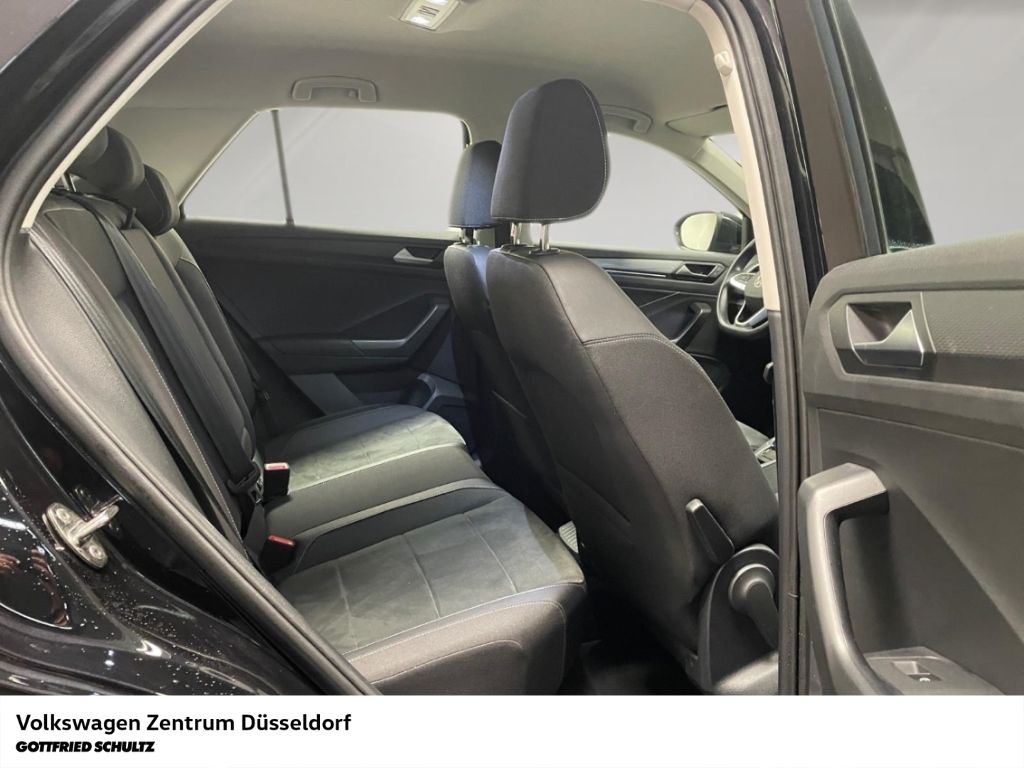 Volkswagen T-Roc 2023 г. Чёрный, пробег 33851 км