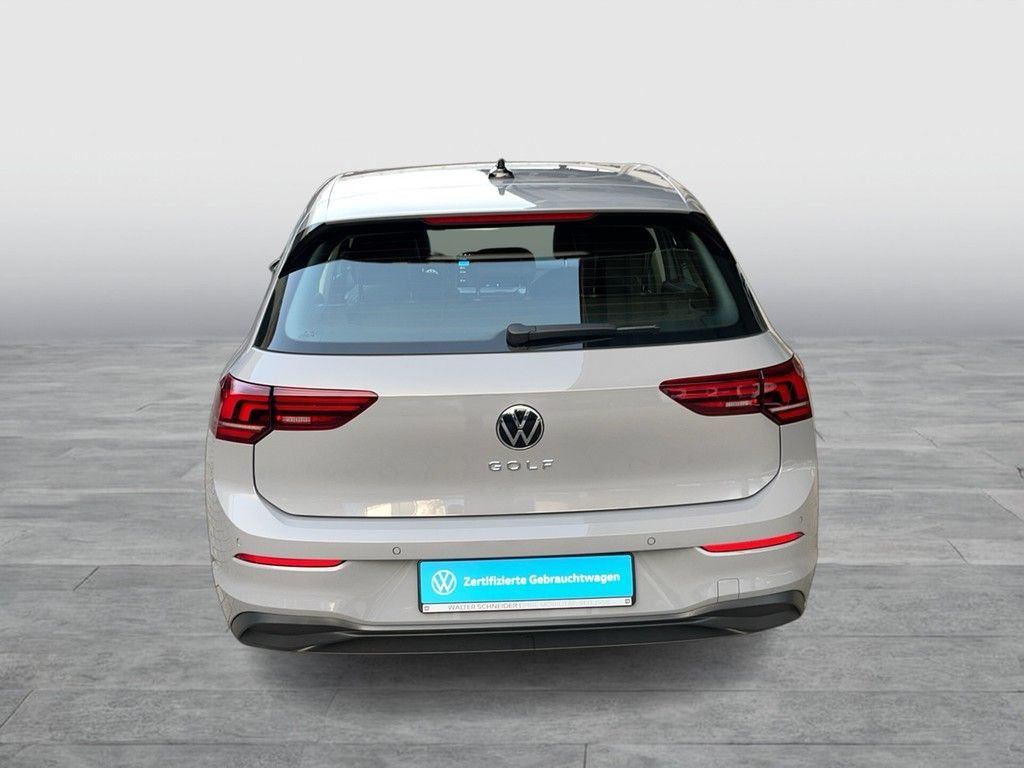 Volkswagen Golf 2024 г. Серый, пробег 29500 км