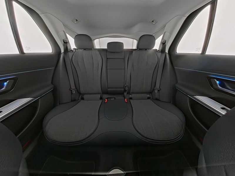 Mercedes-Benz E 200 2025 г. Серый, пробег 15437 км