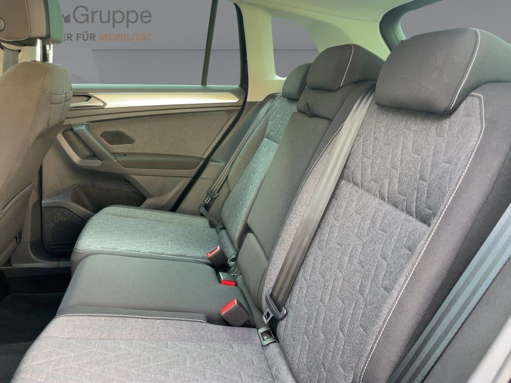 Volkswagen Tiguan 2023 г. Чёрный, пробег 54750 км