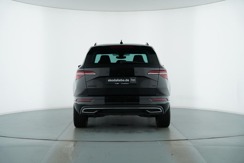 Skoda Karoq 2024 г. Чёрный, пробег 41781 км