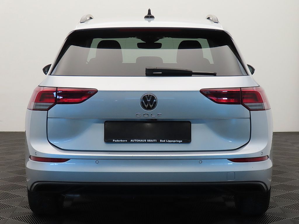 Volkswagen Golf 2024 г. Серебристый, пробег 36000 км