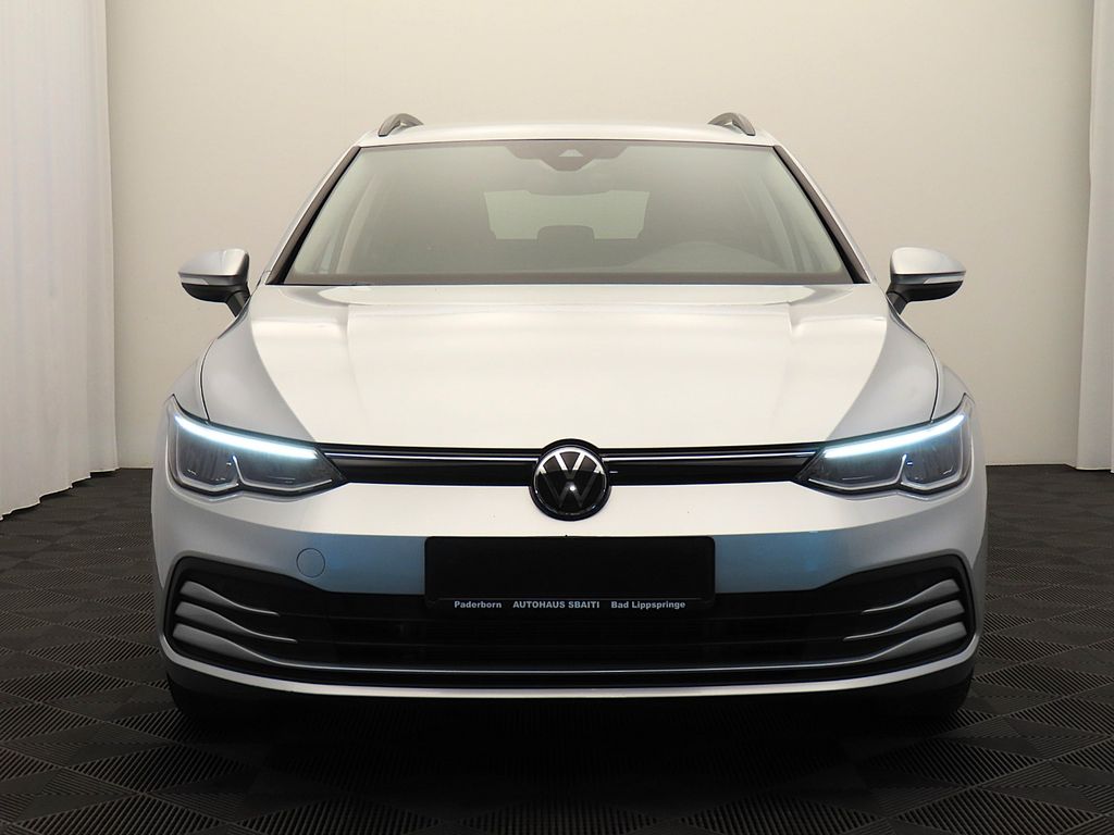 Volkswagen Golf 2024 г. Серебристый, пробег 36000 км