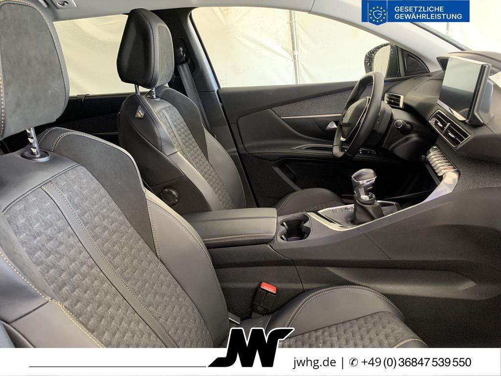 Peugeot 5008 2022 г. Серый, пробег 60000 км