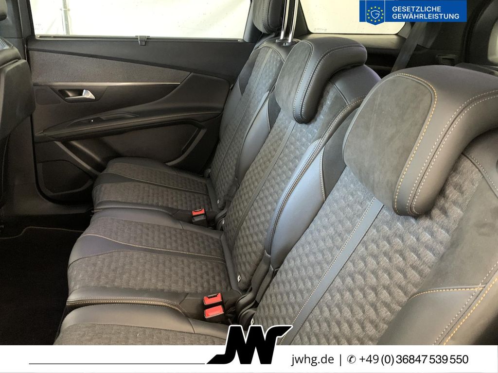 Peugeot 5008 2022 г. Серый, пробег 60000 км