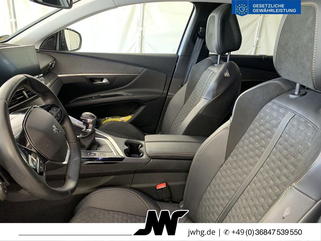 Peugeot 5008 2022 г. Серый, пробег 60000 км