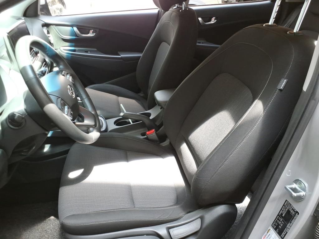 Hyundai Kona 2022 г. Серый, пробег 42000 км