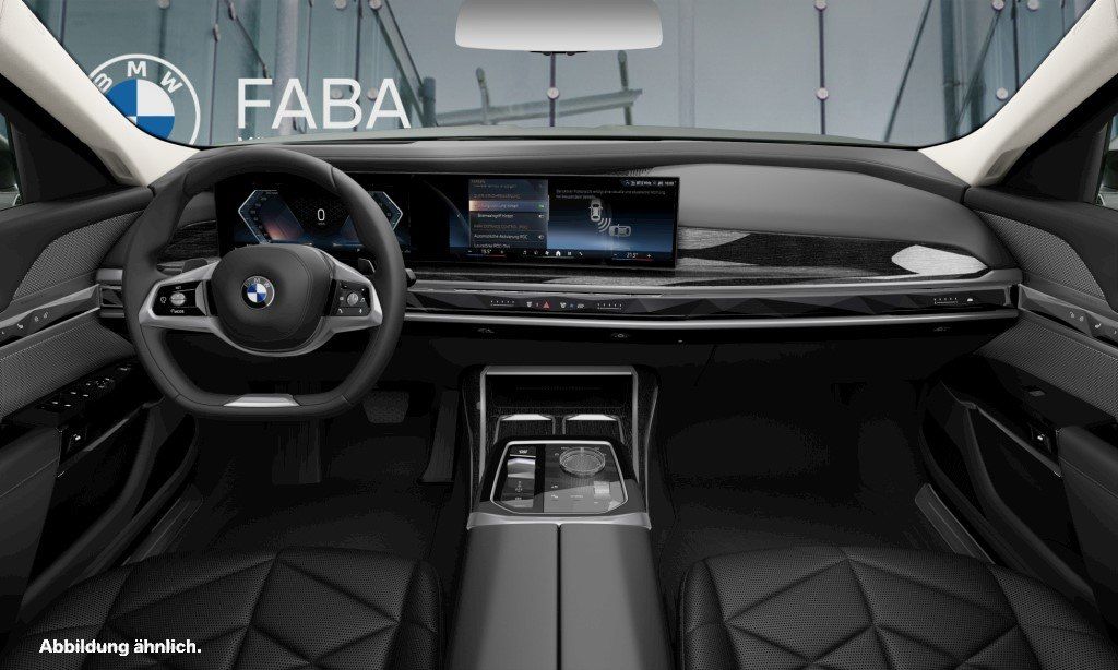 BMW 740 2023 г. Чёрный, пробег 25550 км