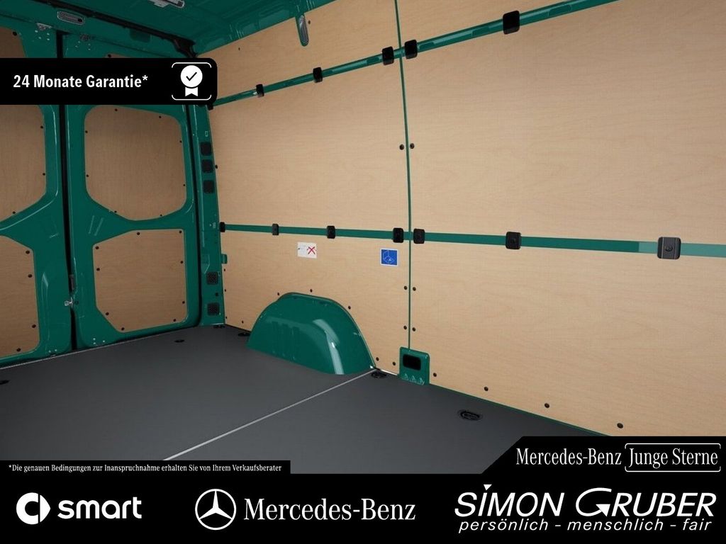 Mercedes-Benz SPRINTER 2024 г. Зелёный, пробег 31302 км