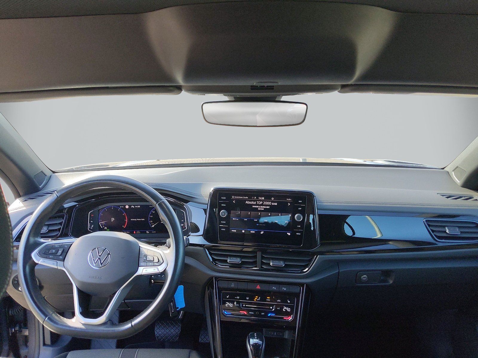 Volkswagen T-Roc 2022 г. Чёрный, пробег 24990 км