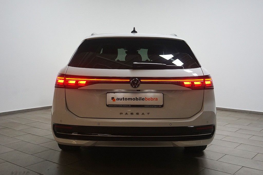 Volkswagen Passat 2024 г. Белый, пробег 56597 км